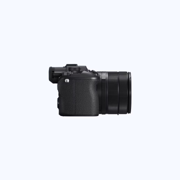 Sony RX10 V - 24–600 mm Zoom, 20.1 MP, 30 fps burst shooting